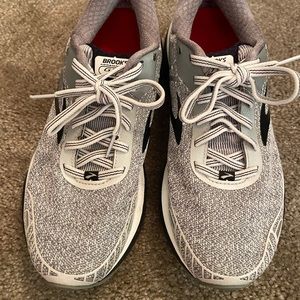 Brooks Adrenaline GTS 18